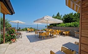 Guesthouse Opara